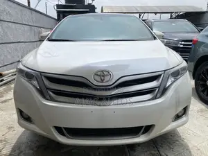 Toyota Venza Limited AWD V6 2013 White
