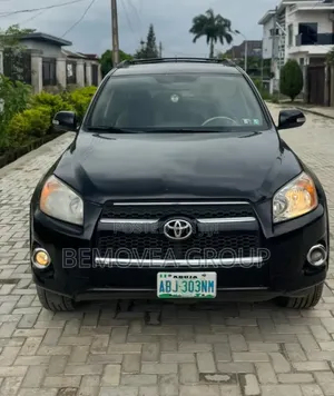 Toyota RAV4 2010 Black