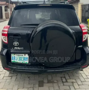 Toyota RAV4 2010 Black