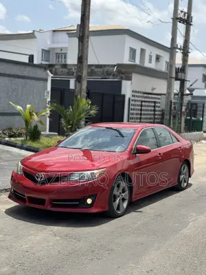 Toyota Camry SE 4dr Sedan (3.5L 6cyl 6A) 2014 Red