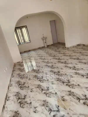 2bdrm Block of Flats in Kaura for rent