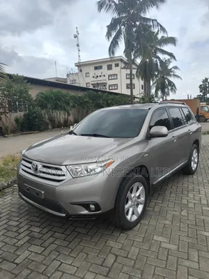 Toyota Highlander 2013 Gray