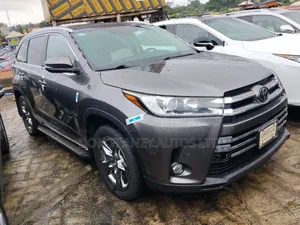Toyota Highlander 2018 Gray