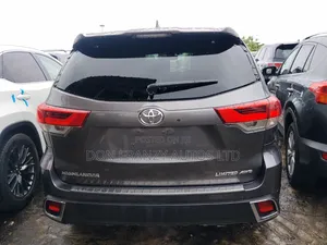 Toyota Highlander 2018 Gray