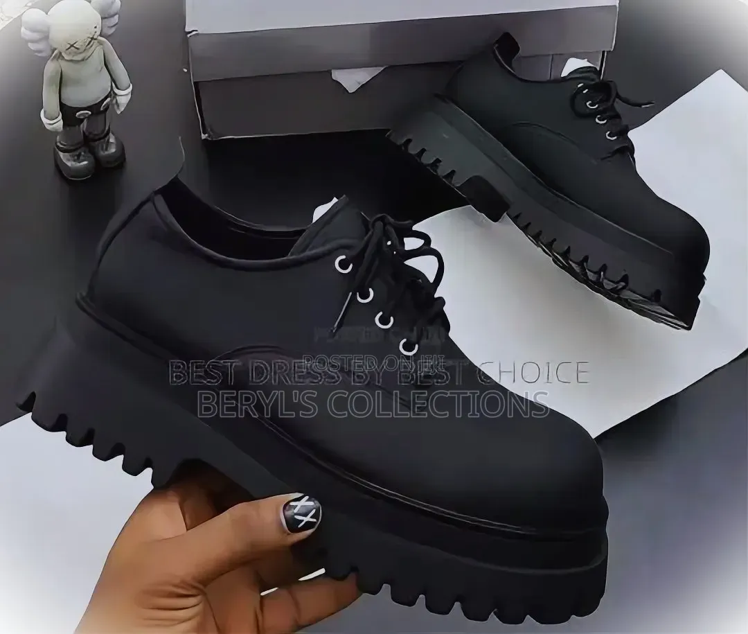 Men Black Shoes