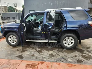 Toyota 4-Runner 2016 Blue