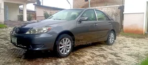 Toyota Camry 2005 Gray