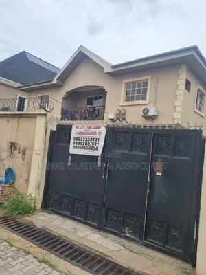 3bdrm Block of Flats in Arepo, Ogun State, Obafemi-Owode for rent