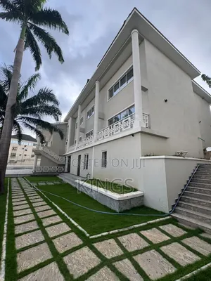 15bdrm Mansion in Wuse 2 for rent