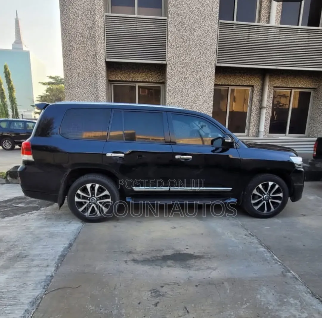 Toyota Land Cruiser 2008 Black
