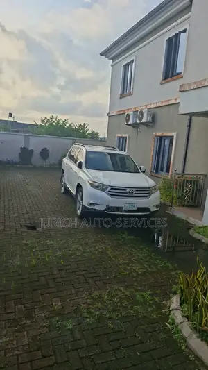 Toyota Highlander 2012 White