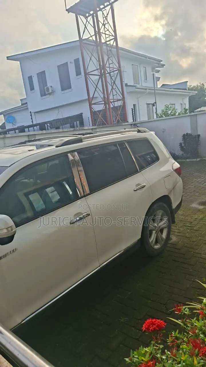 Toyota Highlander 2012 White