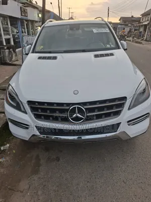 Mercedes-Benz M Class ML350 4MATIC 4dr SUV AWD (3.5L 6cyl 7A) 2015