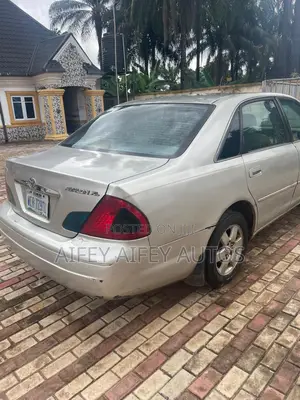 Toyota Avalon 3.0 2000 Beige