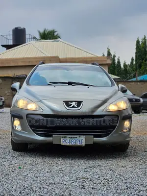 Peugeot 308 2012 Green