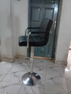 Swivel Bar Stool
