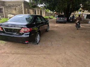 Toyota Corolla 2011 Silver