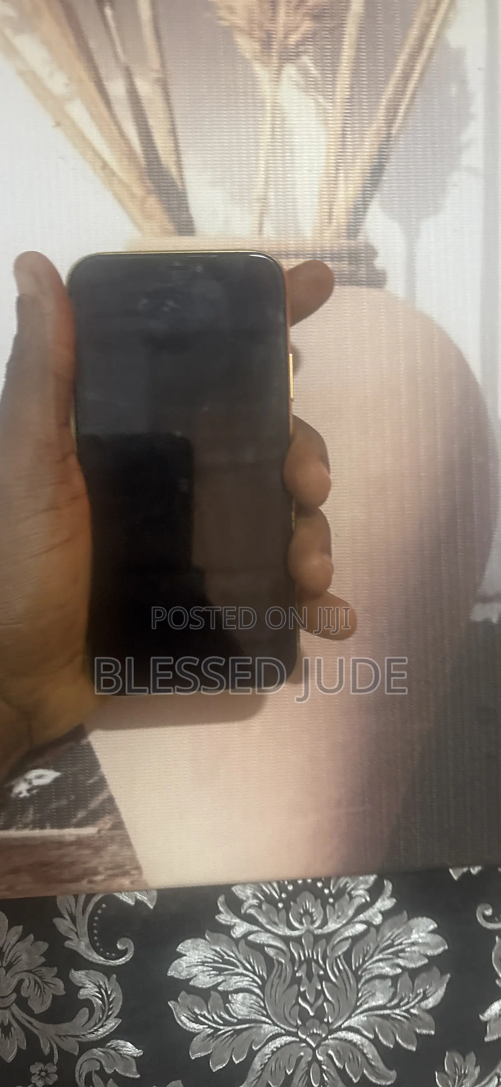 Apple iPhone 11 64 GB Red
