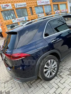 Mercedes-Benz GLE-Class 2022 Blue