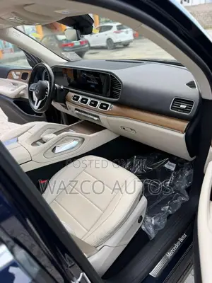 Mercedes-Benz GLE-Class 2022 Blue