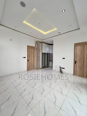 2bdrm Duplex in Lekki Phase 1 for rent