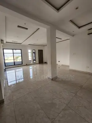 3bdrm Apartment in Lekki Phase 1 for rent