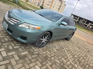 Toyota Camry 2009 Green