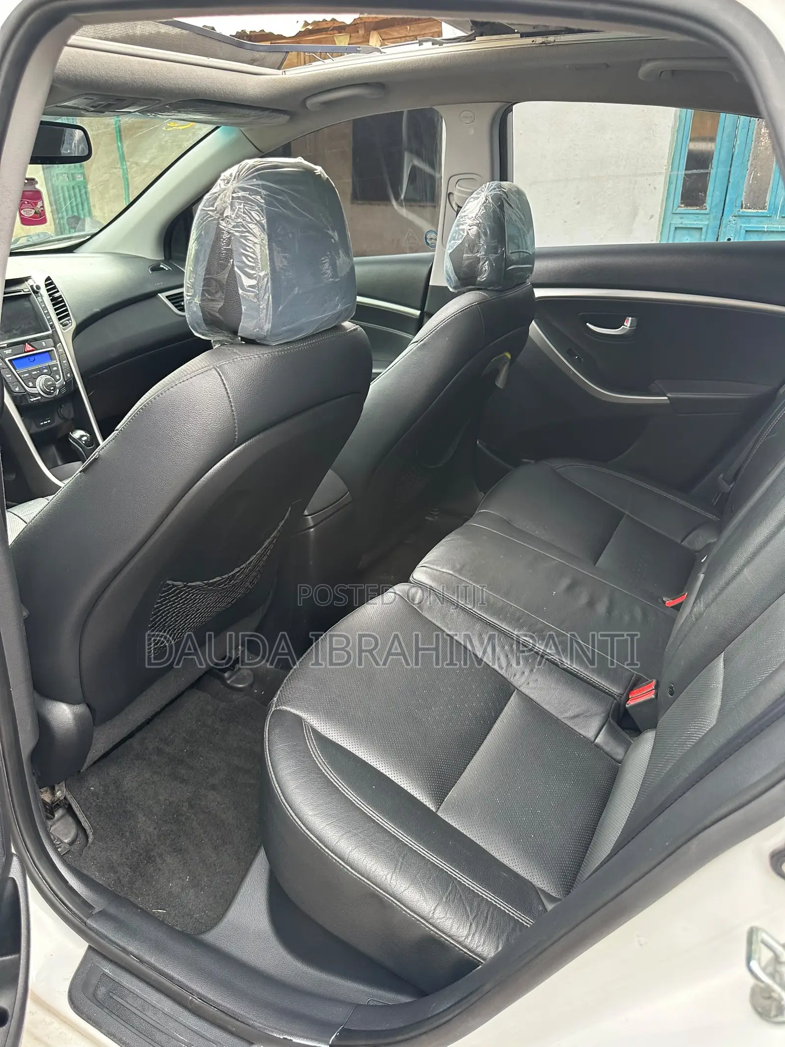 Hyundai Elantra 2012 White