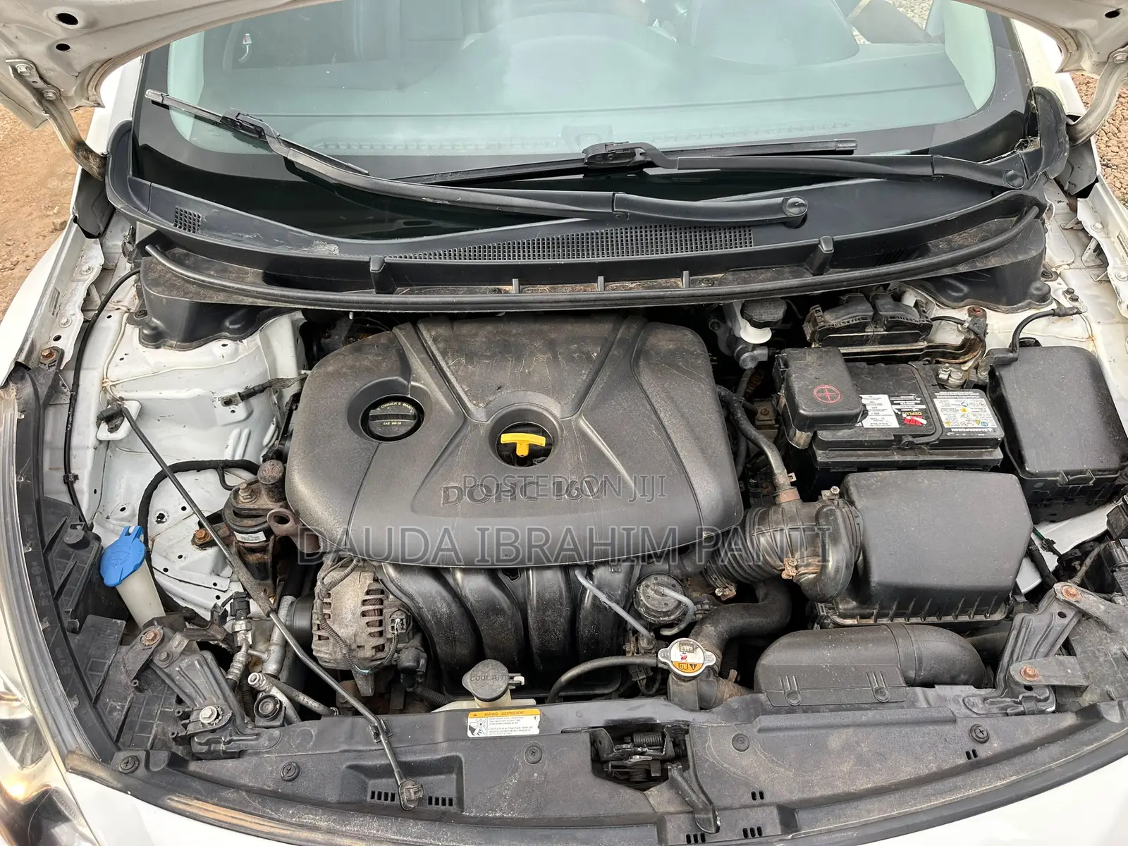 Hyundai Elantra 2012 White