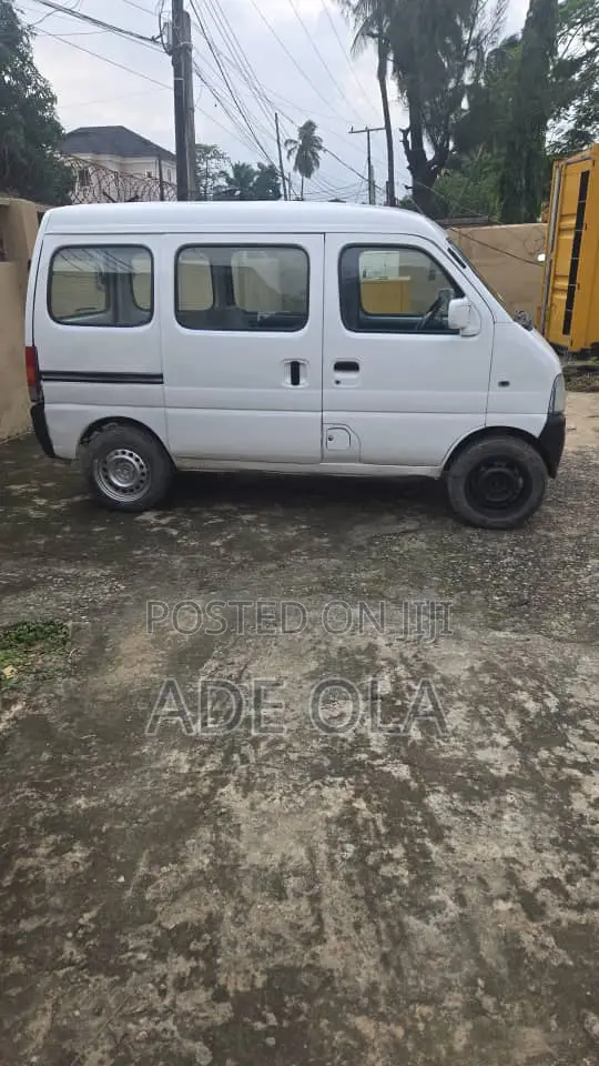 Suzuki Every 2005 White