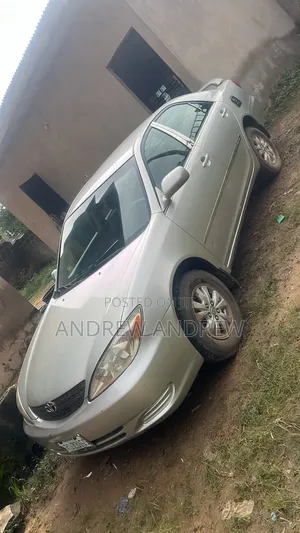 Toyota Camry 2004 Silver
