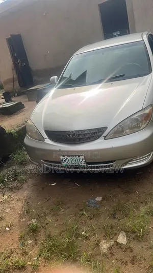 Toyota Camry 2004 Silver