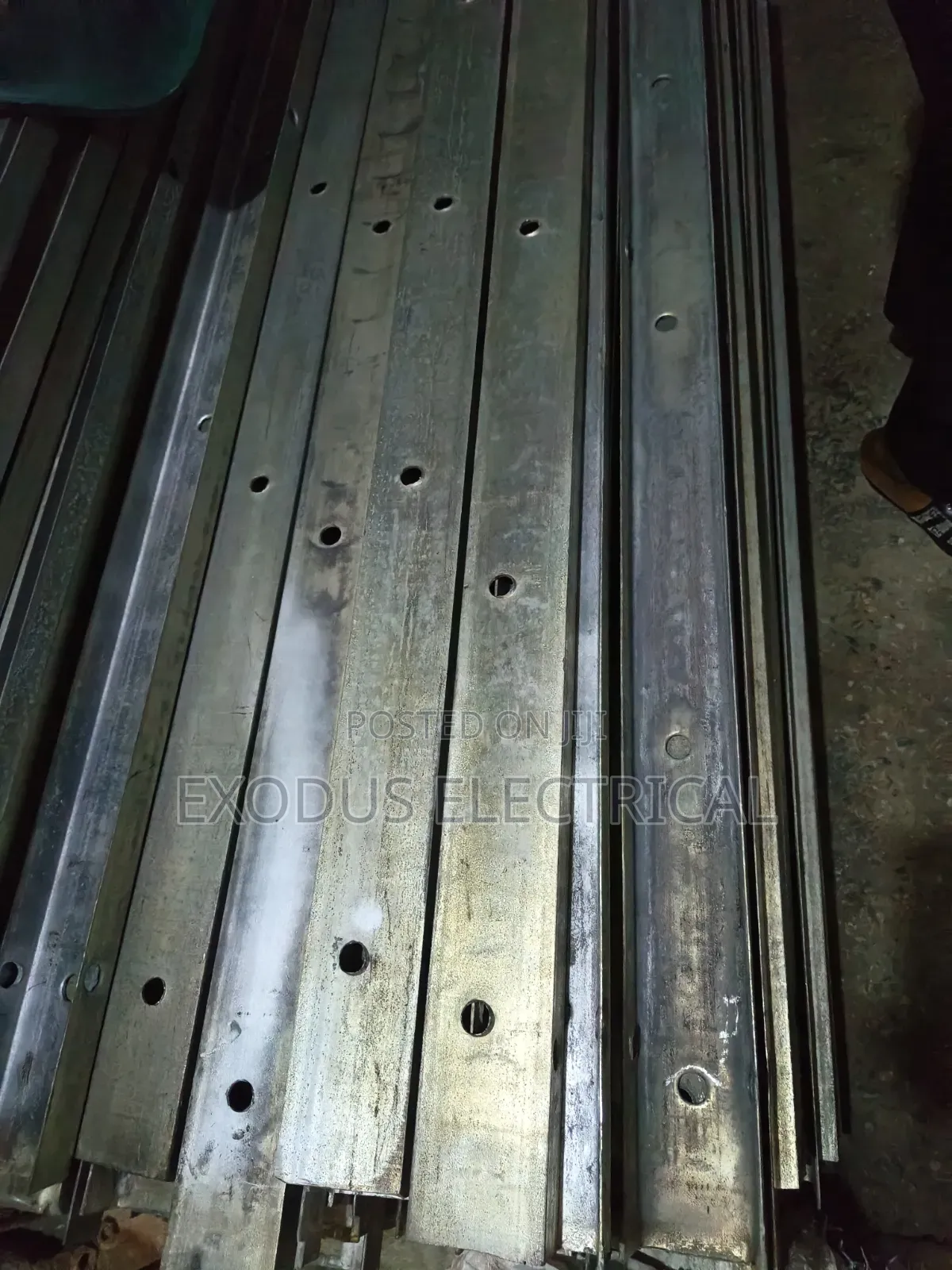 Channel Irons Local 6fit 4mm
