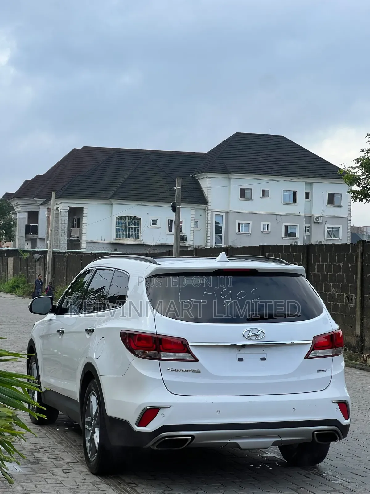 Hyundai Santa Fe 2017 White