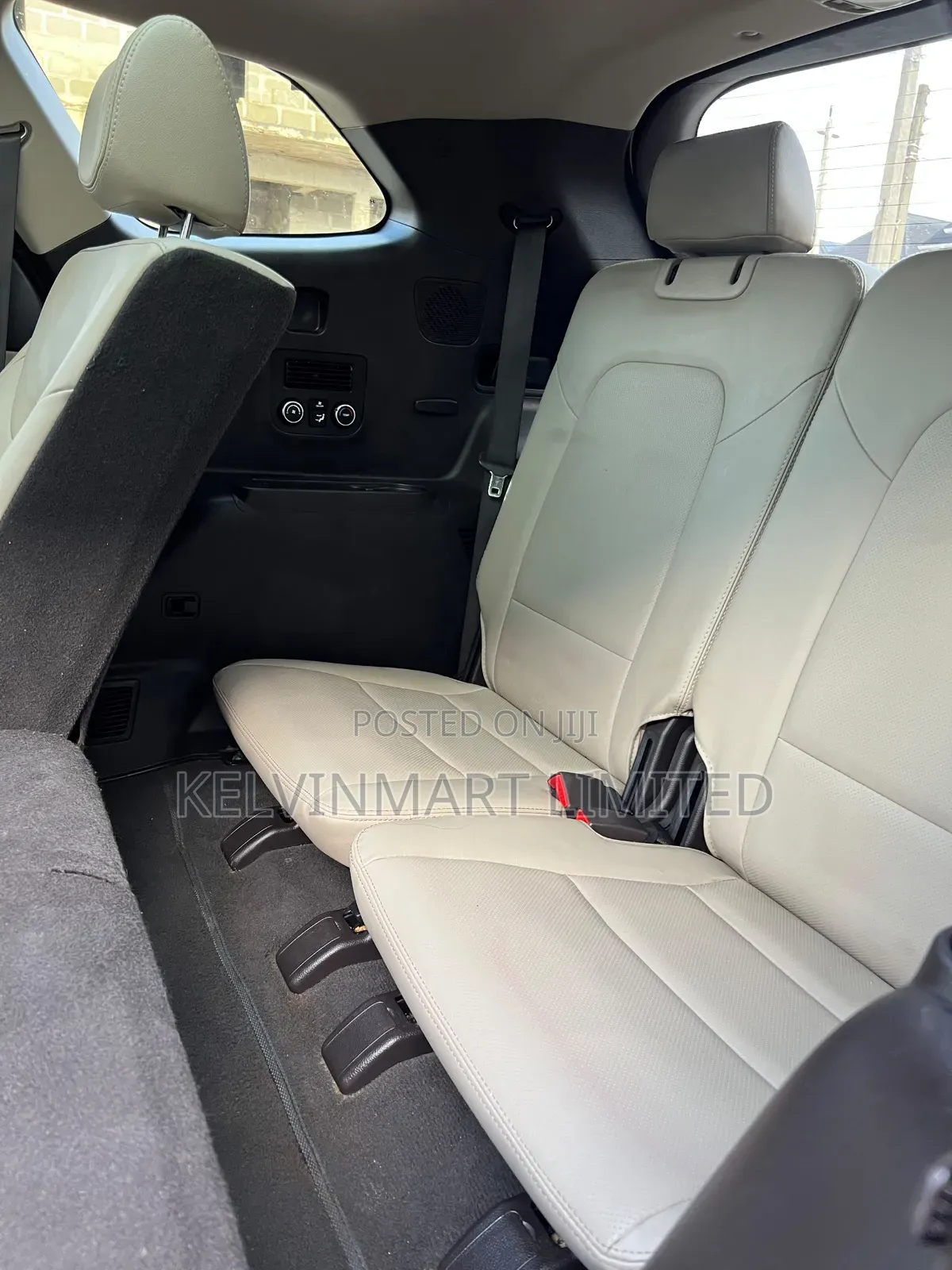 Hyundai Santa Fe 2017 White