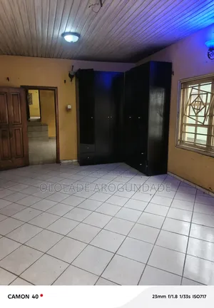 5bdrm Duplex in Peace Valley Estate, Ketu-Ikosi for rent