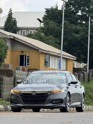 Honda Accord Sport (2.0L 4cyl Turbo 6M) 2019 Gray
