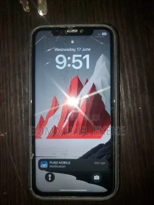 Apple iPhone 11 64 GB White