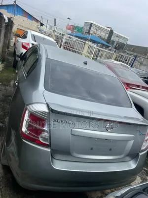 Nissan Sentra 2012 Gray