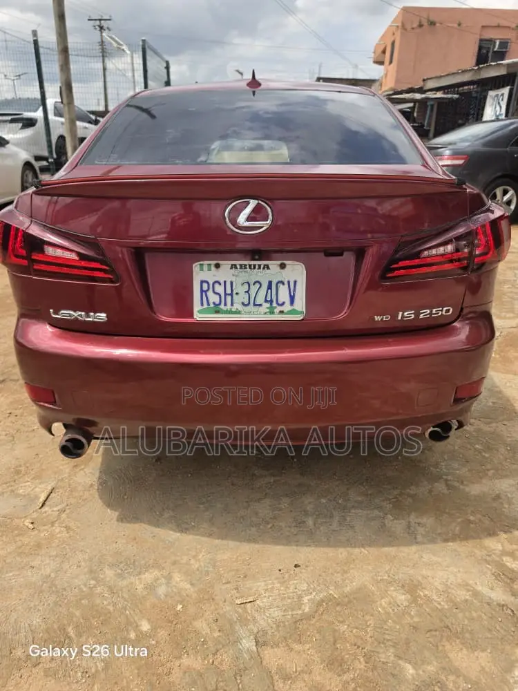 Lexus IS 2008 Red