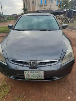 Honda Accord 2004 Gray