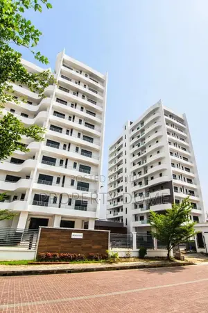 2bdrm Apartment in Periwinkle Estate, Lekki Phase 1 for sale