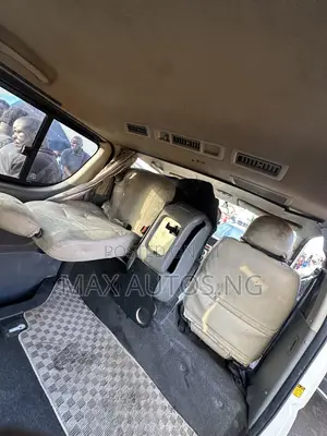 Toyota HiAce 2012 White