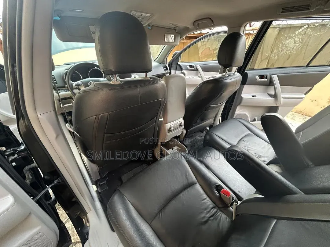 Toyota Highlander 2013 Black