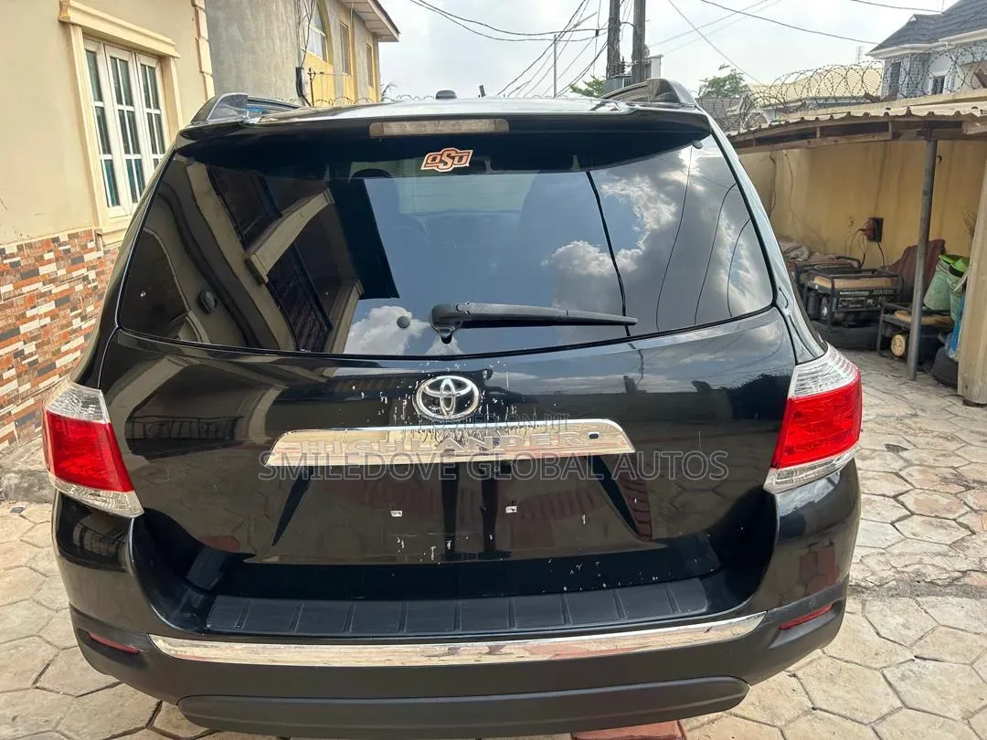 Toyota Highlander 2013 Black