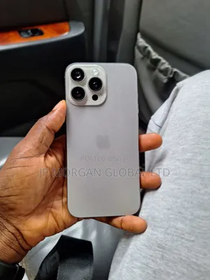 Apple iPhone 16 Pro Max 1 TB Silver