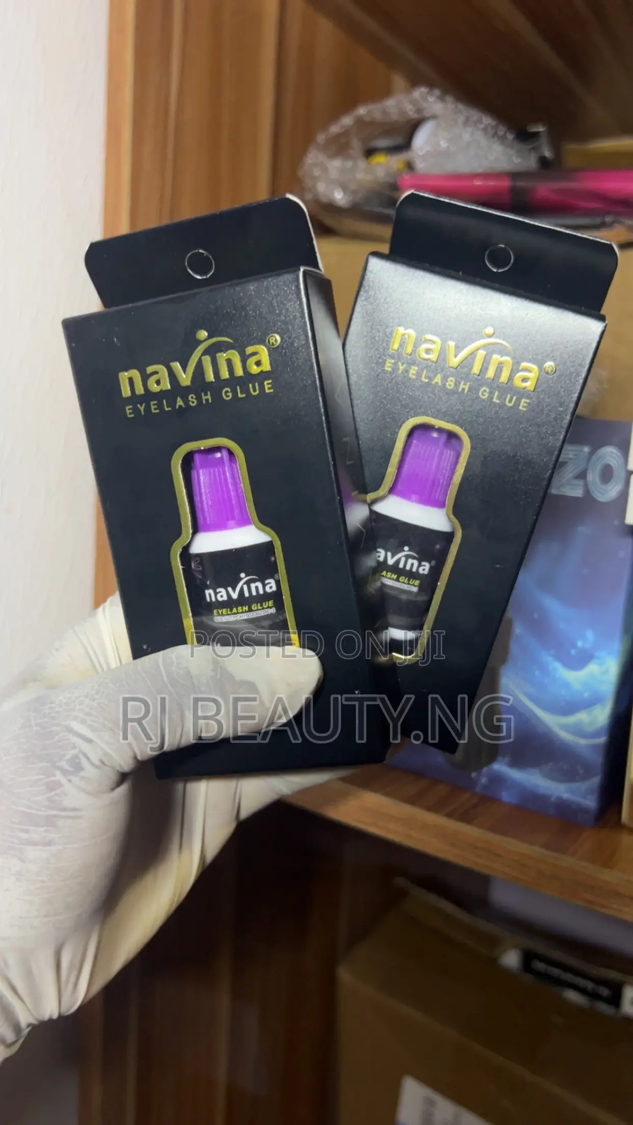 Navina Glue