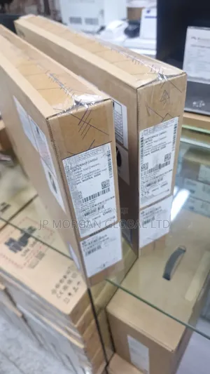 New Laptop HP 14-ep0063 16GB Intel Core i5 SSD 512GB