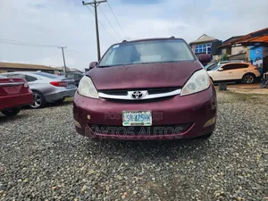 Toyota Sienna XLE Limited 4WD 2007 Red