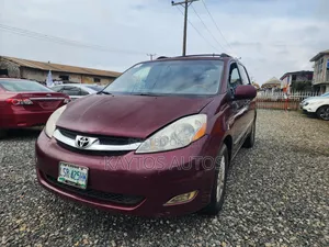 Toyota Sienna XLE Limited 4WD 2007 Red